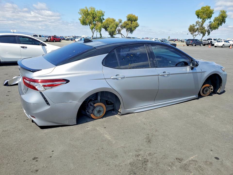 2019 Toyota Camry მანქანა იყიდება აუქციონზე, vin: 4T1B61HK3KU165471, აუქციონის ნომერი: 55458846