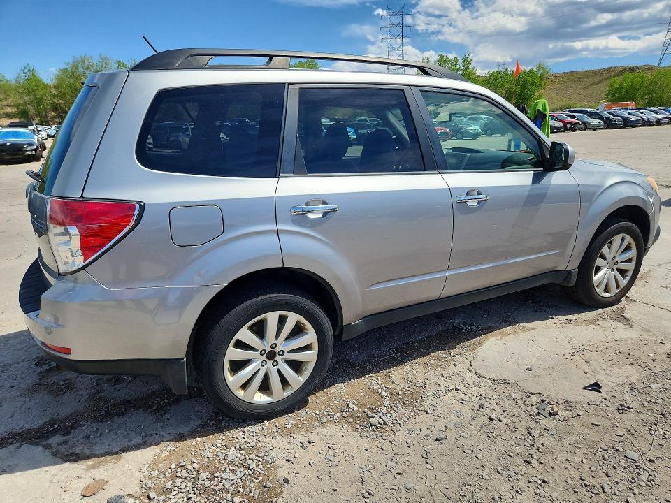 53766516 :رقم المزاد ، JF2SHBDC3BH730038 vin ، 2011 Subaru Forester مزاد بيع