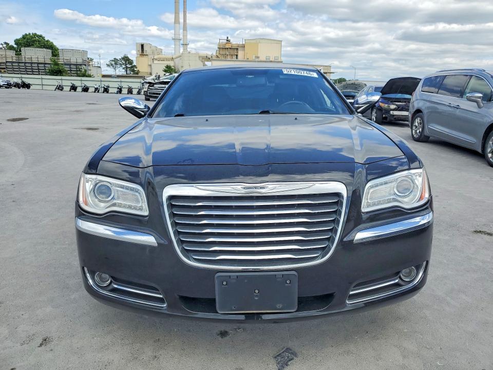 Продажа на аукционе авто 2013 Chrysler 300c, vin: 2C3CCAEG3DH573352, номер лота: 52100746