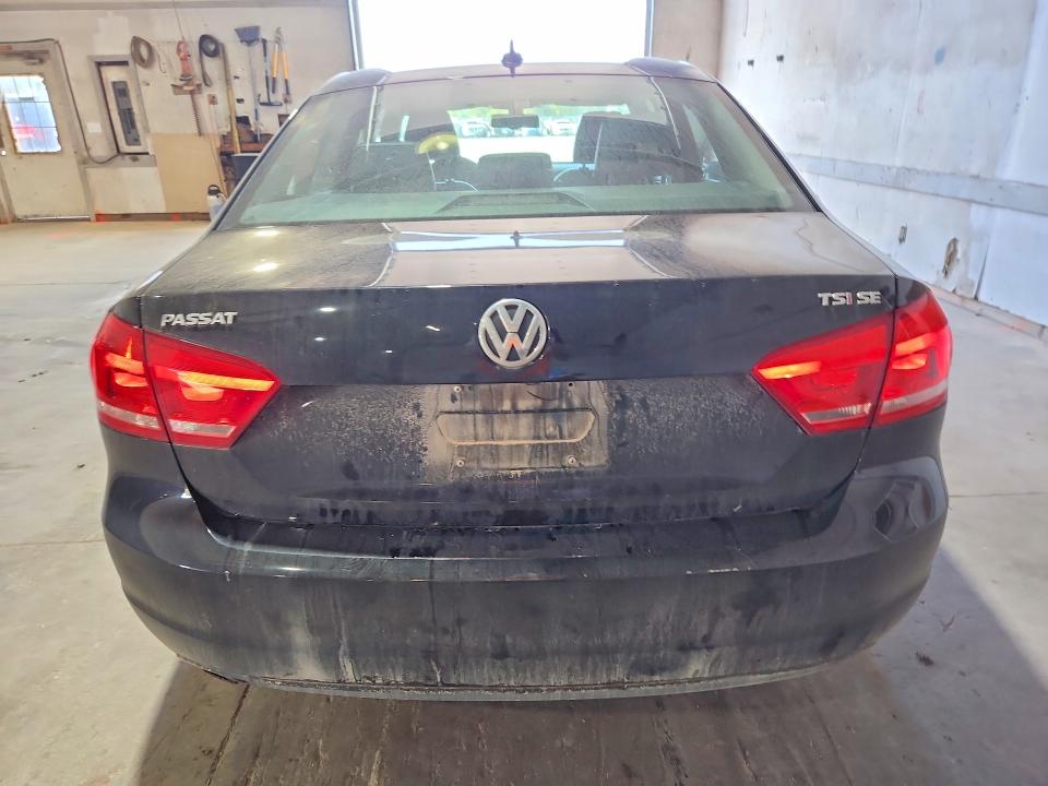 55153736 :رقم المزاد ، 1VWBS7A36EC053647 vin ، 2014 Volkswagen Passat مزاد بيع