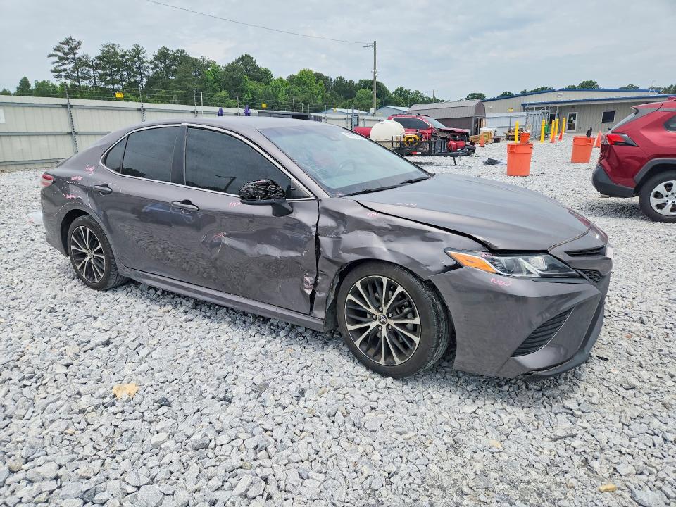 Продаж на аукціоні авто 2020 Toyota Camry, vin: 4T1G11AK1LU322608, номер лоту: 55540196