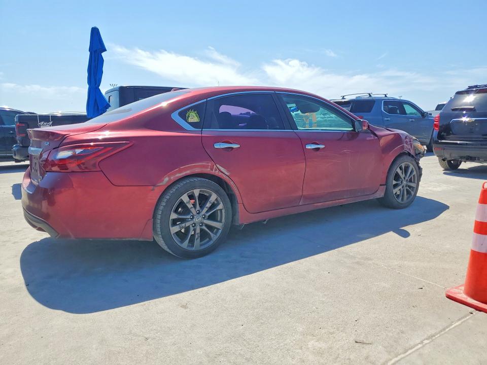 Продаж на аукціоні авто 2018 Nissan Altima, vin: 1N4AL3AP9JC289779, номер лоту: 53779926