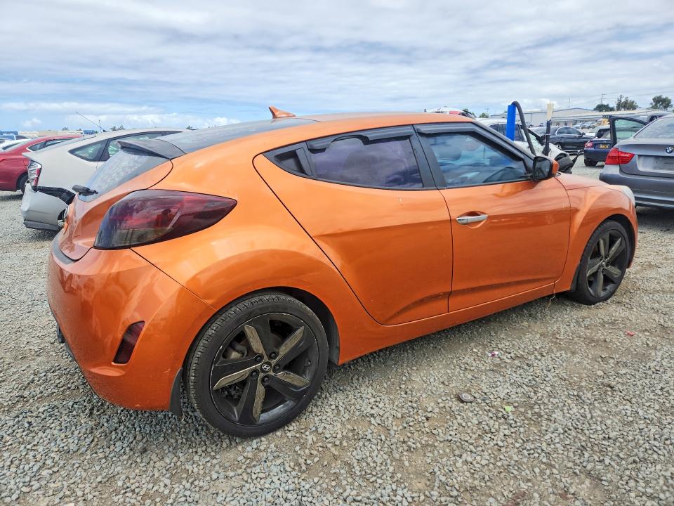 55100526 :رقم المزاد ، KMHTC6AD4FU223163 vin ، 2015 Hyundai Veloster مزاد بيع