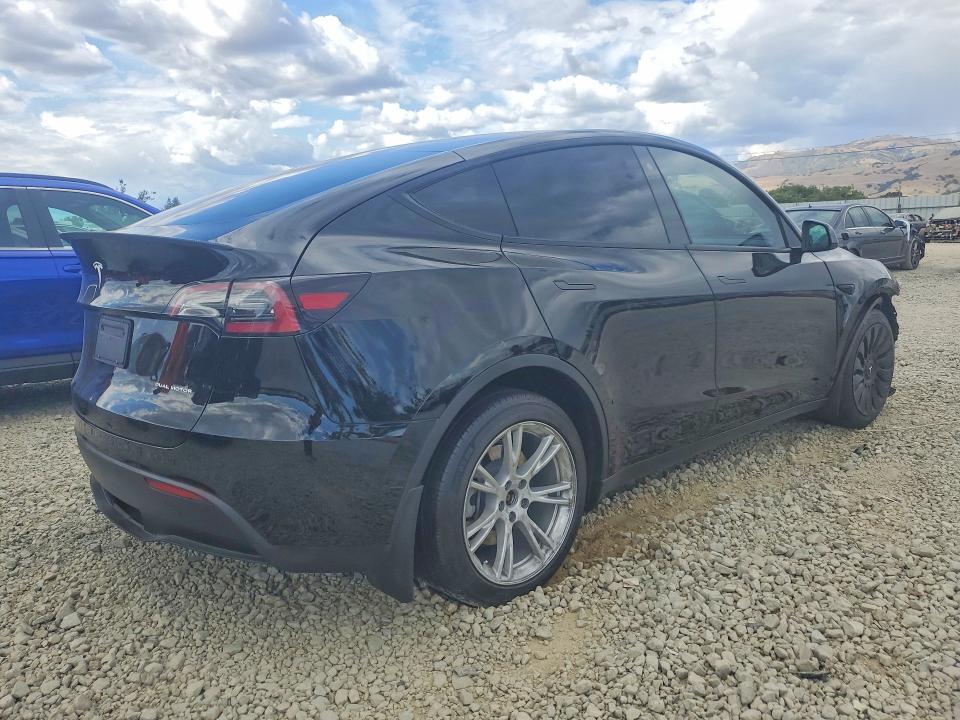 55056386 :رقم المزاد ، 7SAYGDEEXPF636482 vin ، 2023 Tesla Model Y مزاد بيع