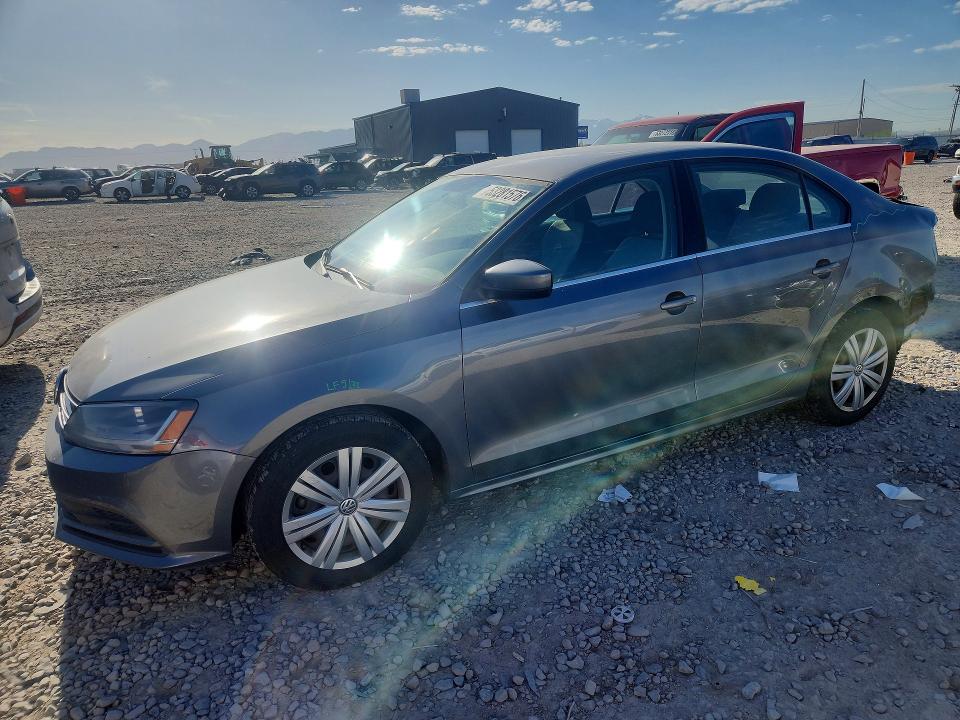 53281576 :رقم المزاد ، 3VW2B7AJ4HM415735 vin ، 2017 Volkswagen Jetta مزاد بيع