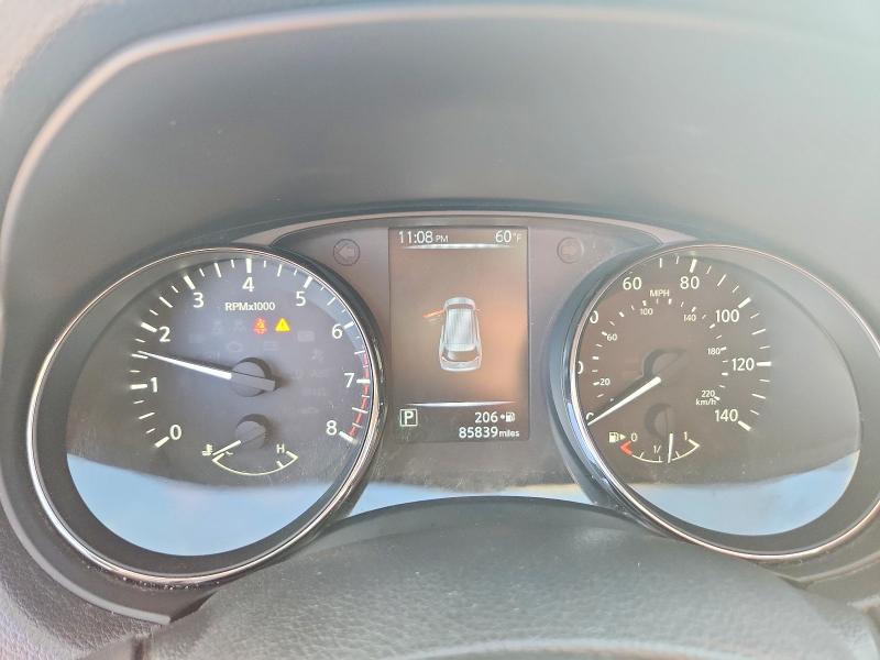 54610586 :رقم المزاد ، KNMAT2MVXHP587811 vin ، 2017 Nissan Rogue مزاد بيع