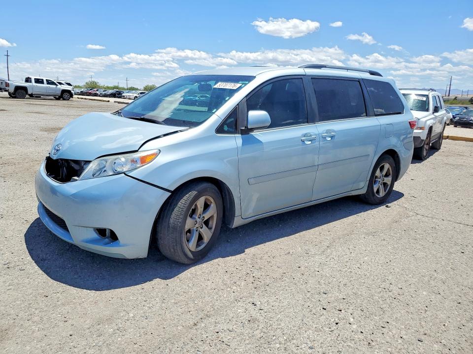 Продажа на аукционе авто 2015 Toyota Sienna, vin: 5TDKK3DC1FS649319, номер лота: 53707176