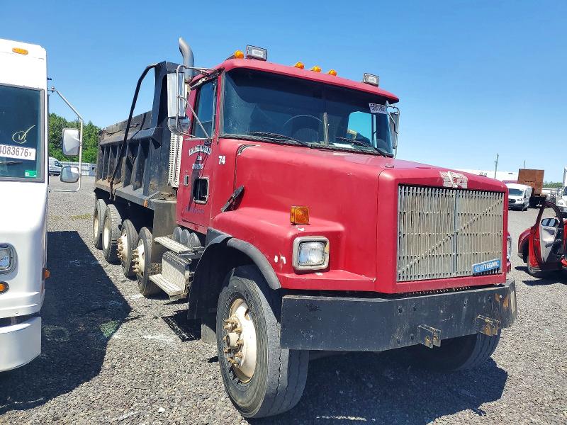 2000 Volvo Conventional მანქანა იყიდება აუქციონზე, vin: 4V5JC2UF6YN869285, აუქციონის ნომერი: 55001866
