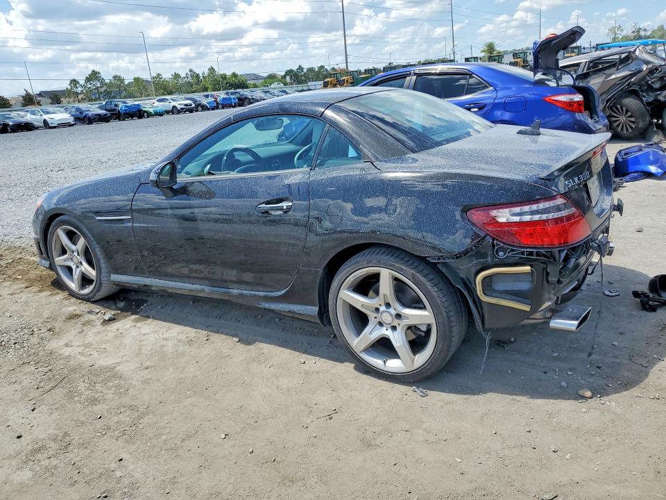 53893666 :رقم المزاد ، WDDPK5HA2DF068750 vin ، 2013 Mercedes-benz Slk مزاد بيع