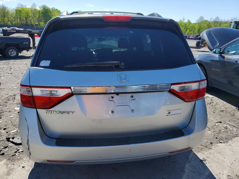 52443646 :رقم المزاد ، 5FNRL5H61DB018387 vin ، 2013 Honda Odyssey مزاد بيع