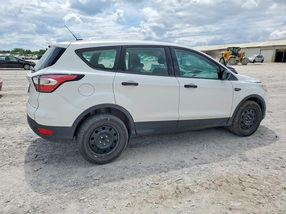 2017 Ford Escape მანქანა იყიდება აუქციონზე, vin: 1FMCU0F77HUB98226, აუქციონის ნომერი: 52518106