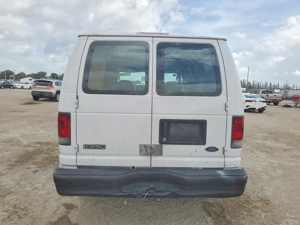 54851706 :رقم المزاد ، 1FTNE24L64HB31805 vin ، 2004 Ford Econoline مزاد بيع