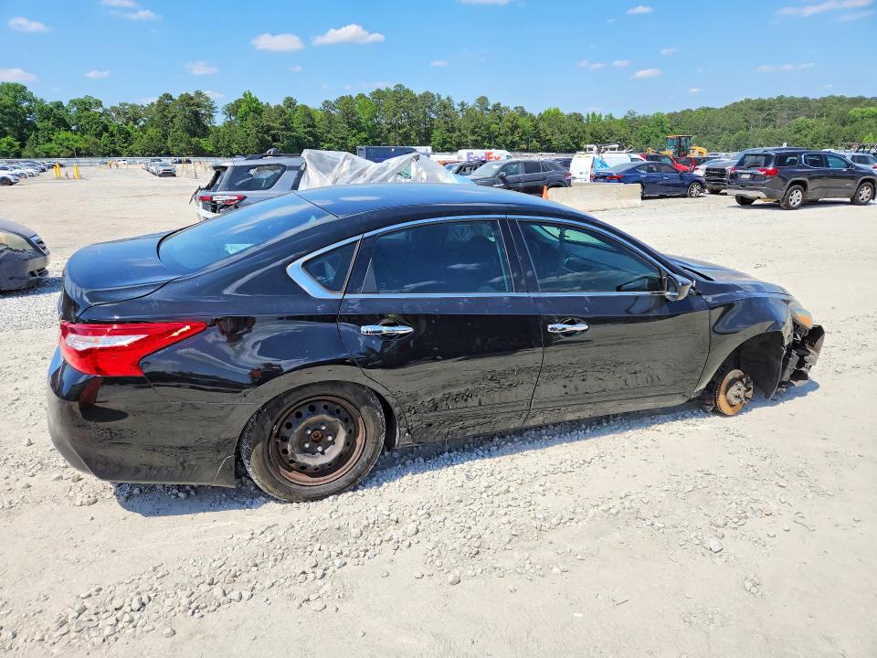 2017 Nissan Altima მანქანა იყიდება აუქციონზე, vin: 1N4AL3AP6HC161994, აუქციონის ნომერი: 53191186