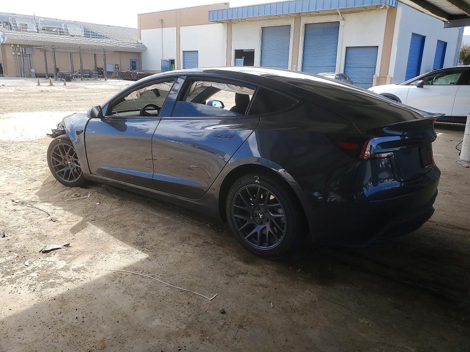 2025 Tesla Model 3 მანქანა იყიდება აუქციონზე, vin: 5YJ3E1EA6SF029013, აუქციონის ნომერი: 55196936