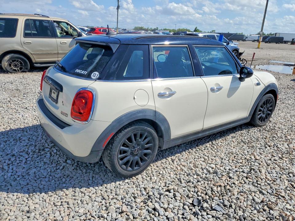54959876 :رقم المزاد ، WMWXU1C5XG2D12096 vin ، 2016 Mini Cooper مزاد بيع