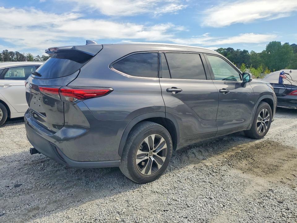 52094516 :رقم المزاد ، 5TDGZRAH7MS052239 vin ، 2021 Toyota Highlander مزاد بيع