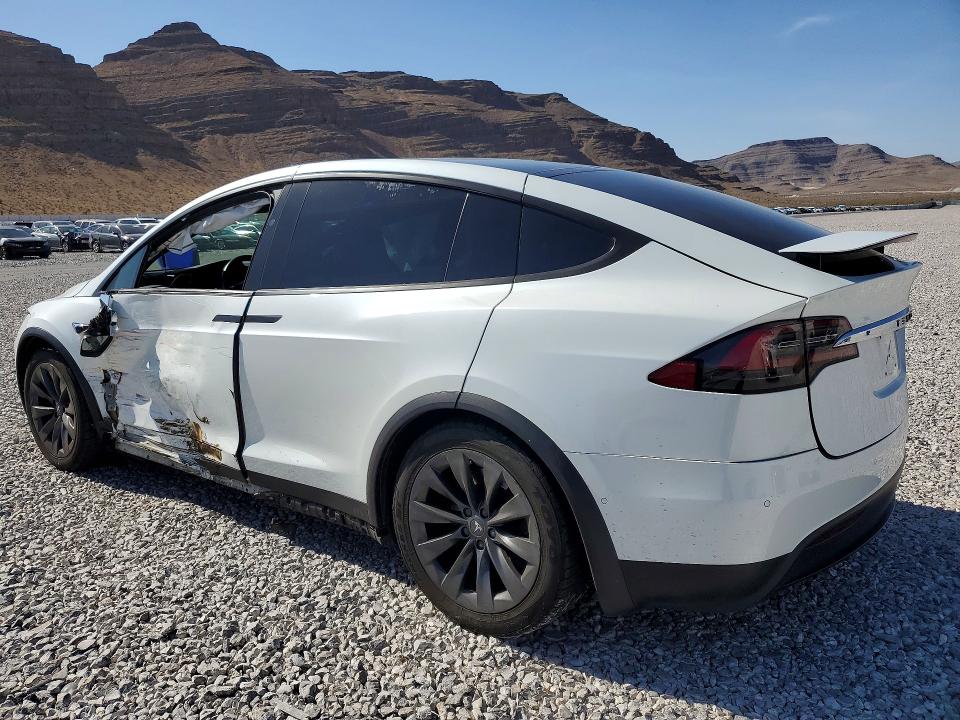 Auction sale of the 2018 Tesla Model X, vin: 5YJXCBE26JF090415, lot number: 54845596