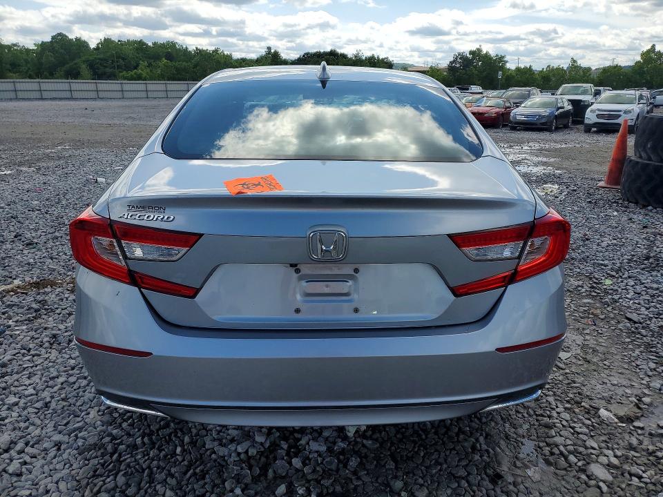 52663236 :رقم المزاد ، 1HGCV1F55JA183917 vin ، 2018 Honda Accord مزاد بيع