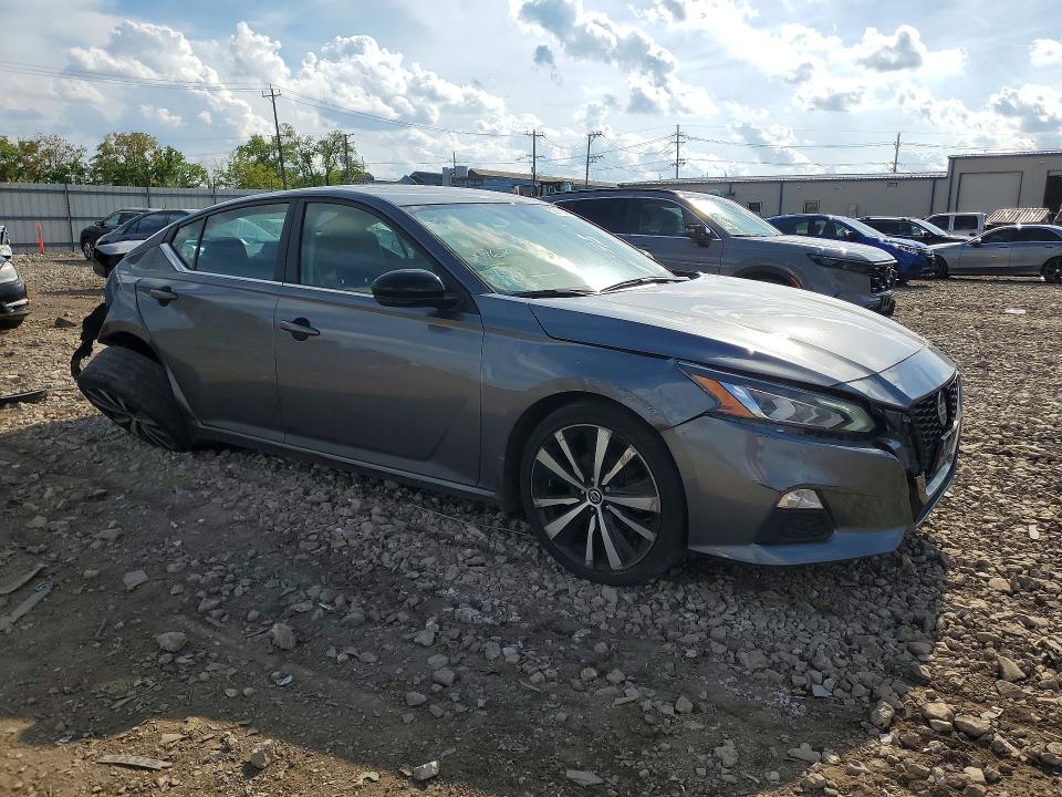 Продаж на аукціоні авто 2021 Nissan Altima, vin: 1N4BL4CW8MN397902, номер лоту: 52916936