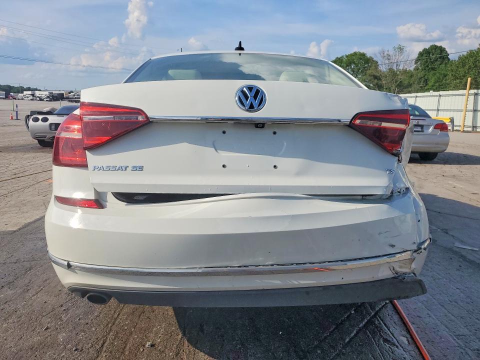 Продажа на аукционе авто 2017 Volkswagen Passat, vin: 1VWBT7A36HC005339, номер лота: 55456106