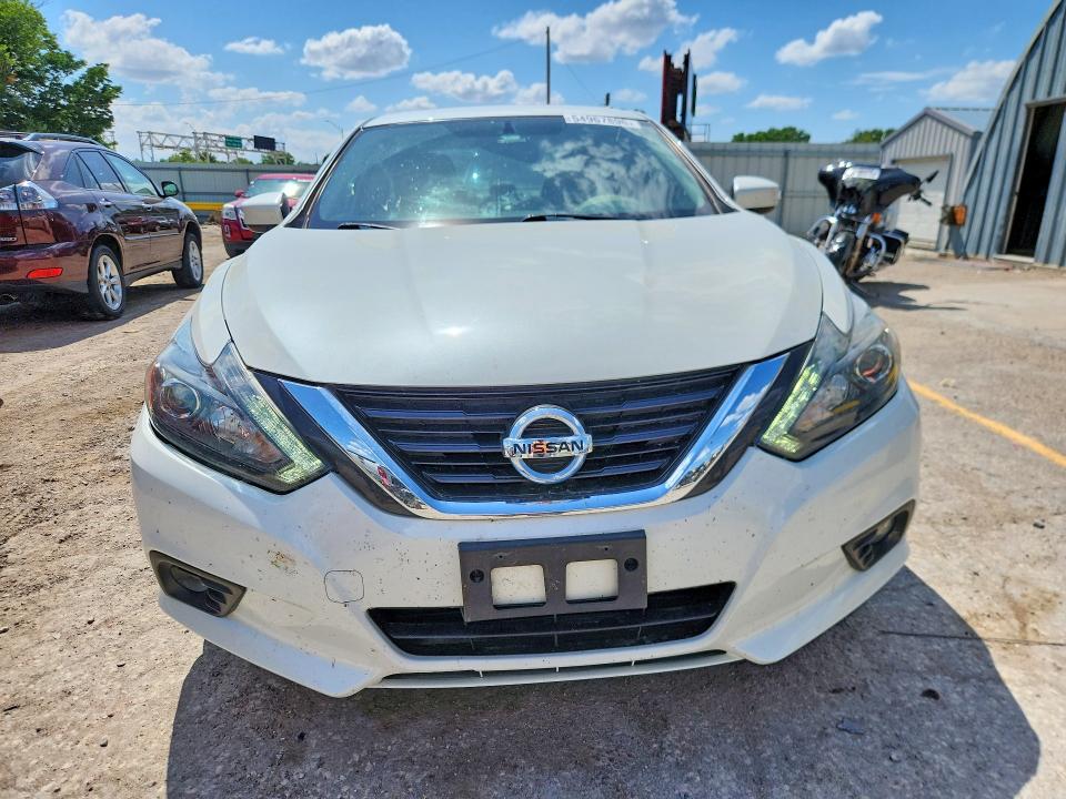 2017 Nissan Altima მანქანა იყიდება აუქციონზე, vin: 1N4AL3AP5HC139355, აუქციონის ნომერი: 54967896
