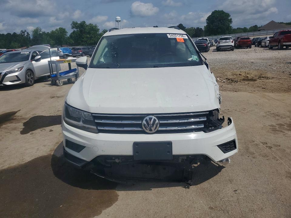 2020 Volkswagen Tiguan მანქანა იყიდება აუქციონზე, vin: 3VV3B7AX0LM080513, აუქციონის ნომერი: 54221796