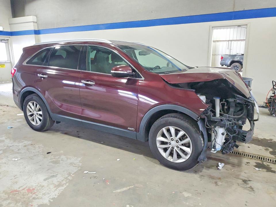 52825366 :رقم المزاد ، 5XYPGDA35HG323573 vin ، 2017 Kia Sorento مزاد بيع