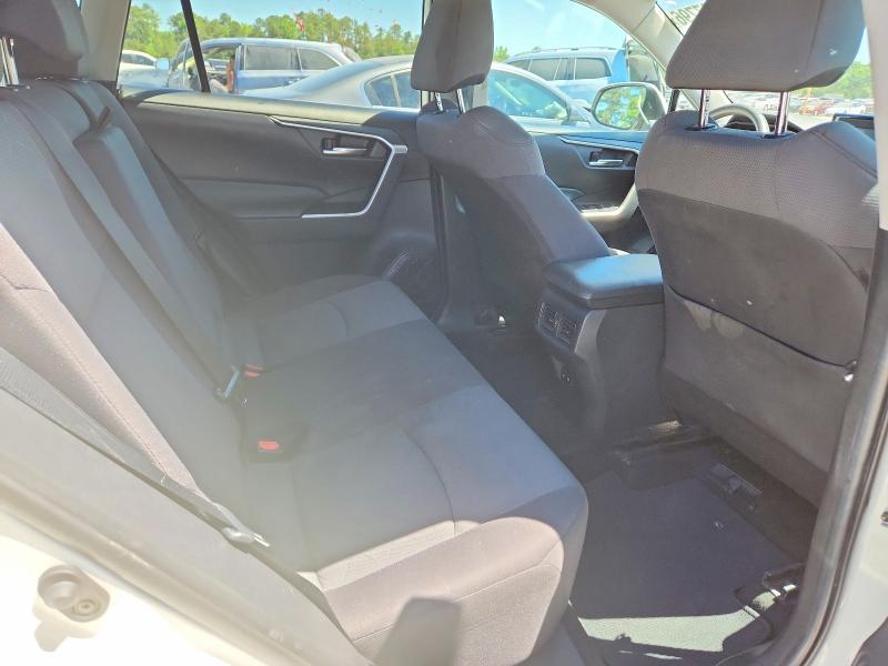 53737796 :رقم المزاد ، 2T3W1RFV6KC024169 vin ، 2019 Toyota Rav4 مزاد بيع
