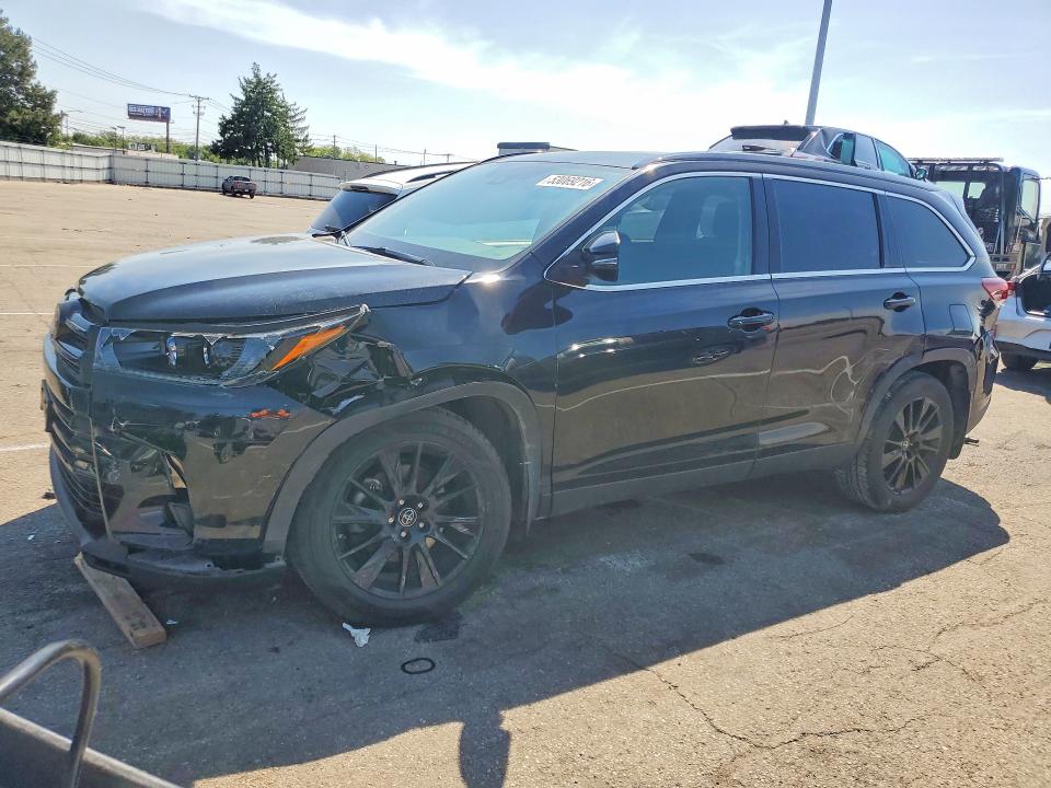 2019 Toyota Highlander მანქანა იყიდება აუქციონზე, vin: 5TDJZRFH4KS623584, აუქციონის ნომერი: 53069216