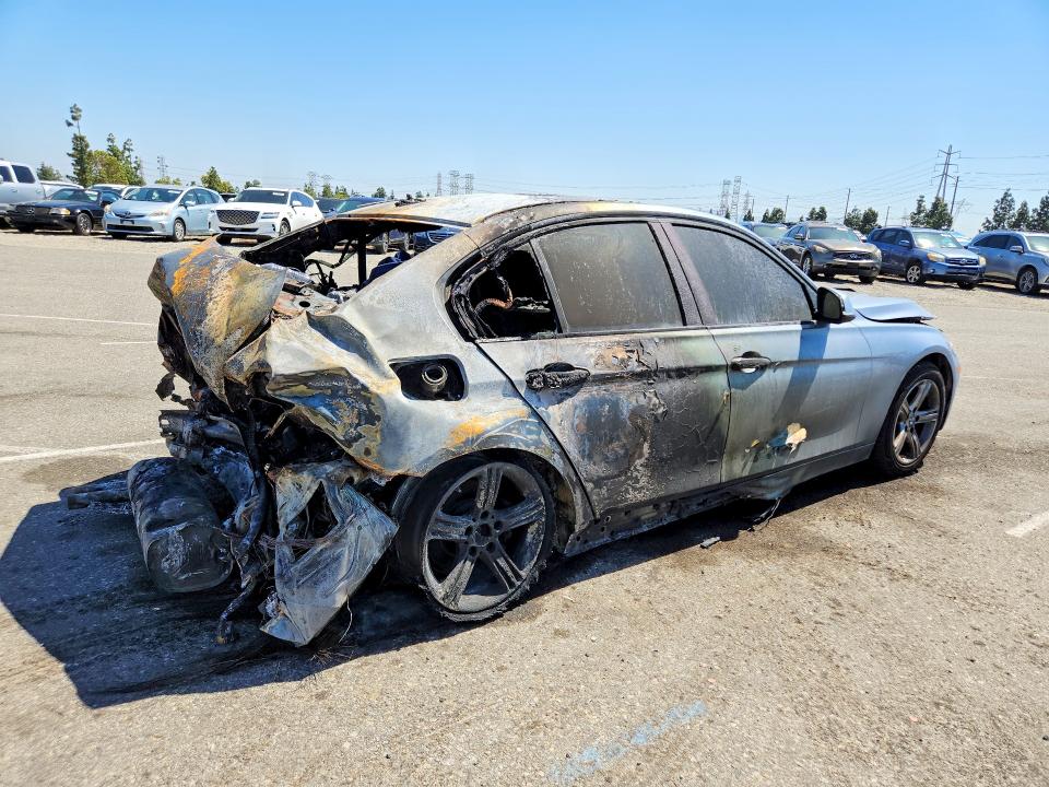 53270646 :رقم المزاد ، WBA3C1C59EK114542 vin ، 2014 Bmw 328 مزاد بيع