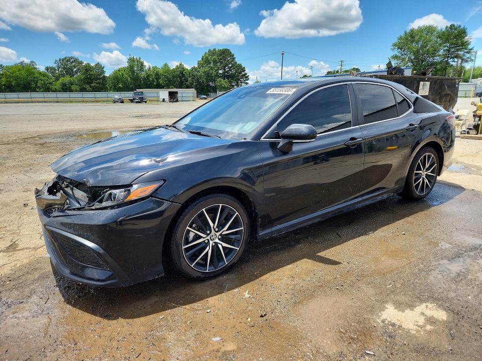 55156586 :رقم المزاد ، 4T1G11AKXPU086952 vin ، 2023 Toyota Camry مزاد بيع
