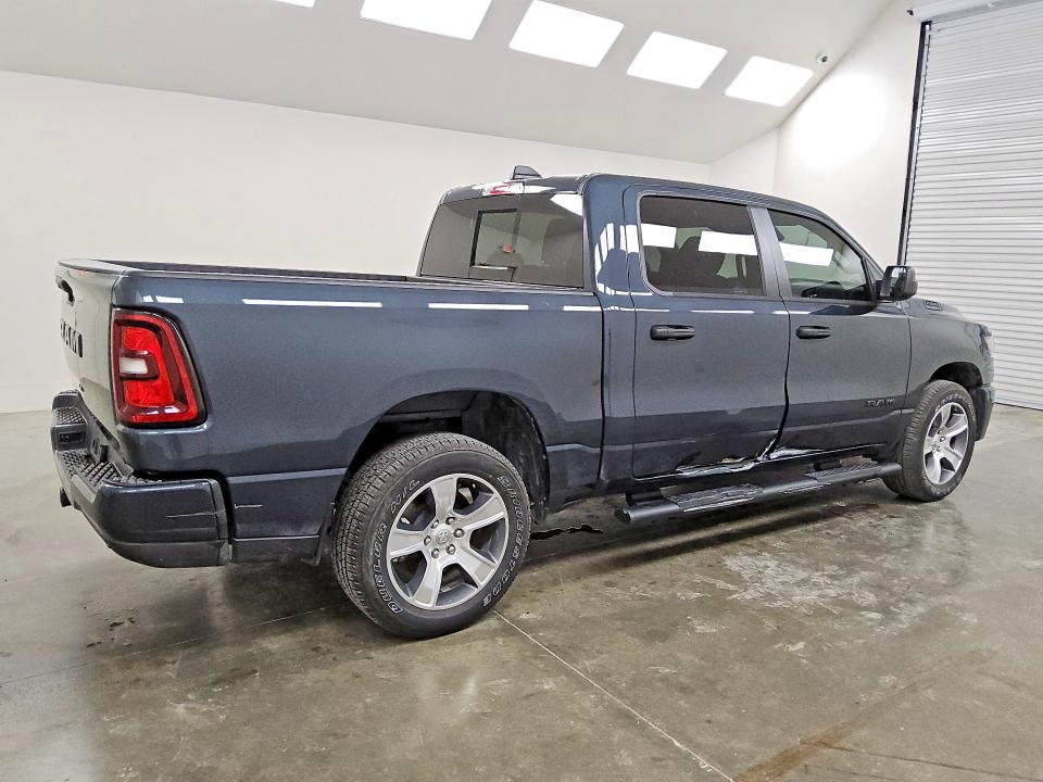 Продажа на аукционе авто 2025 Ram 1500, vin: 1C6RREGGXSN222605, номер лота: 51598406