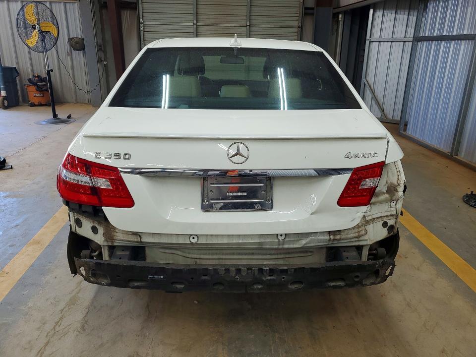 2011 Mercedes-benz E მანქანა იყიდება აუქციონზე, vin: WDDHF8HB0BA469582, აუქციონის ნომერი: 53135226