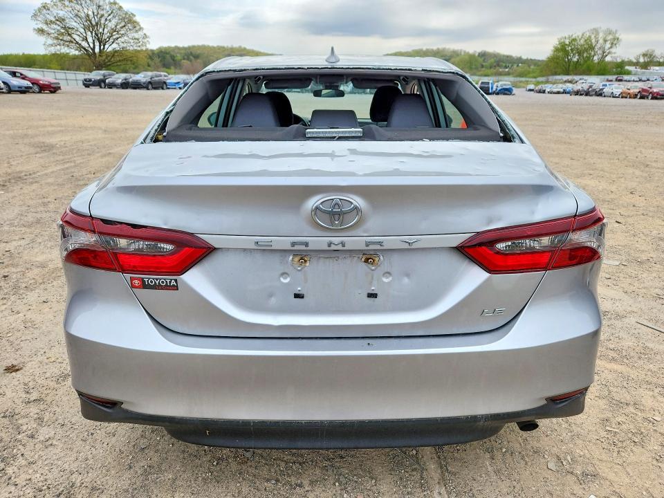 Продажа на аукционе авто 2022 Toyota Camry, vin: 4T1C11AK9NU686597, номер лота: 52376996