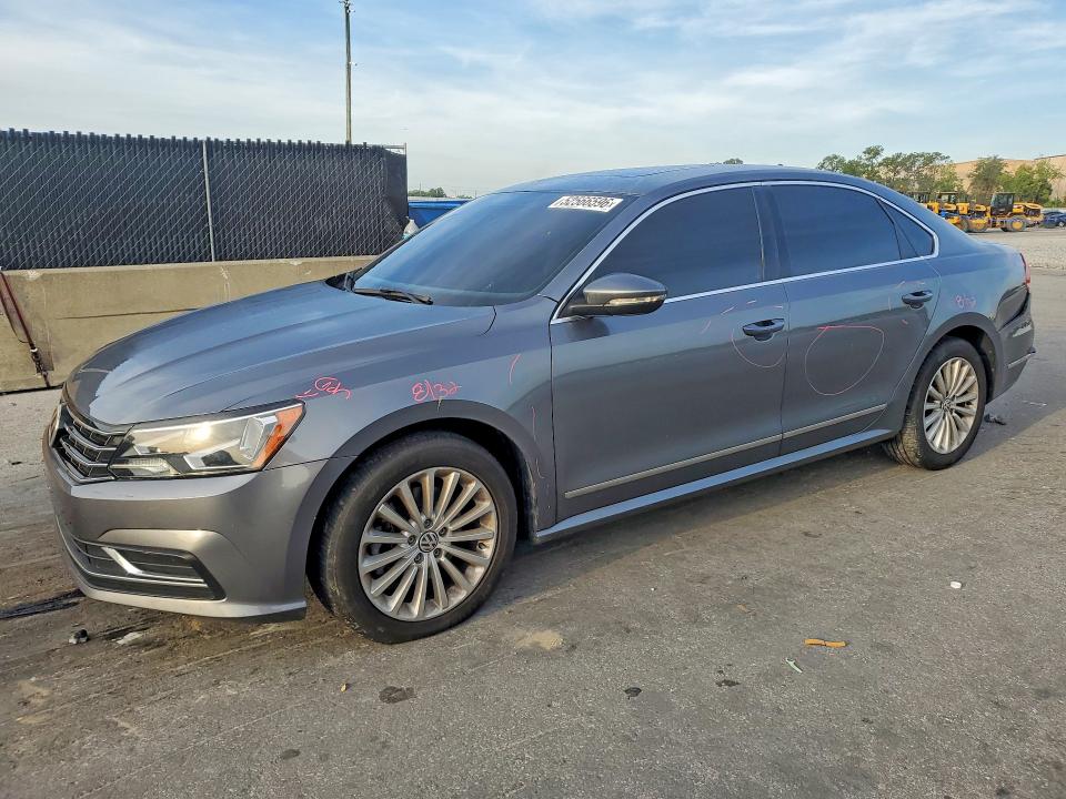 52566596 :رقم المزاد ، 1VWBT7A35GC013169 vin ، 2016 Volkswagen Passat مزاد بيع