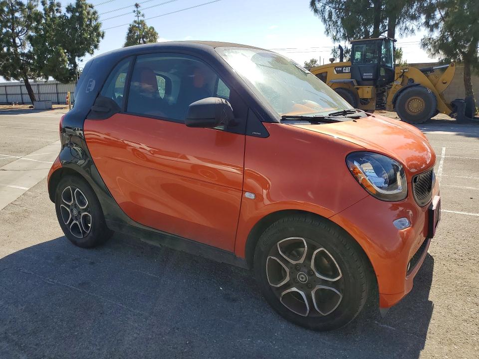 Продажа на аукционе авто 2018 Smart Fortwo, vin: WMEFJ9BA5JK265781, номер лота: 55435276