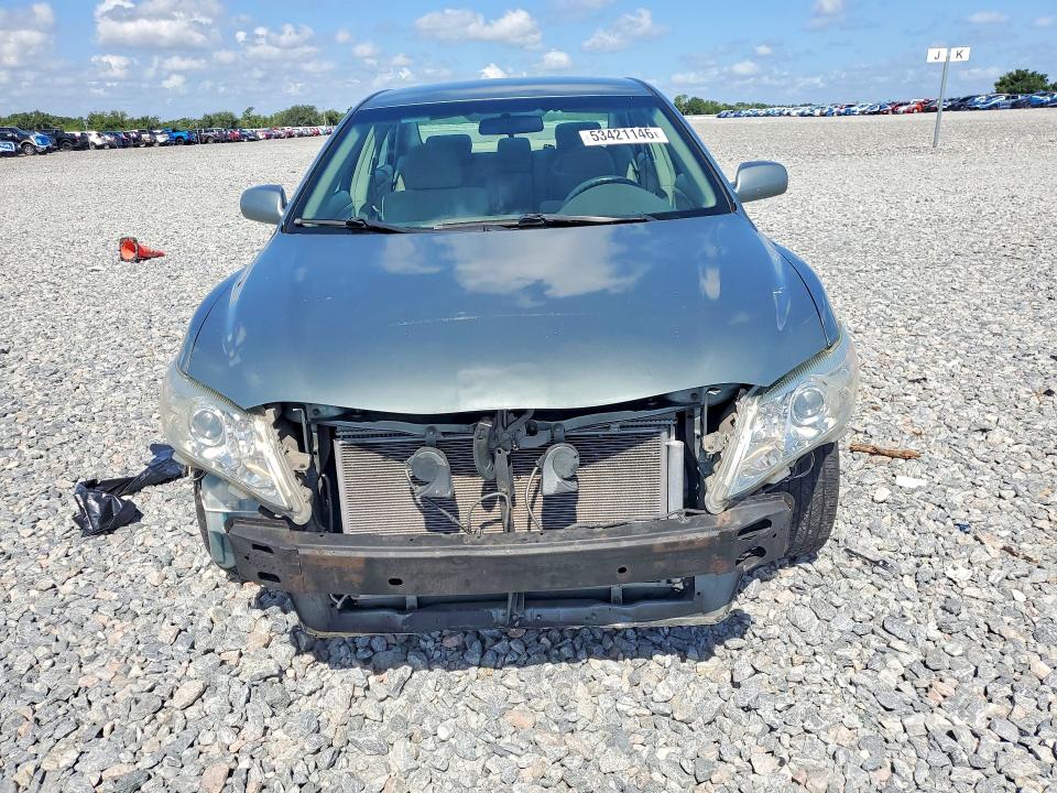 53421146 :رقم المزاد ، 4T1BF3EKXBU752802 vin ، 2011 Toyota Camry مزاد بيع