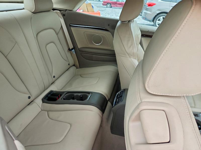 54605656 :رقم المزاد ، WAUVFAFH8BN013007 vin ، 2010 Audi A5 مزاد بيع