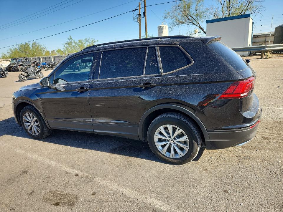 Продажа на аукционе авто 2018 Volkswagen Tiguan, vin: 3VV1B7AX7JM087740, номер лота: 54837096