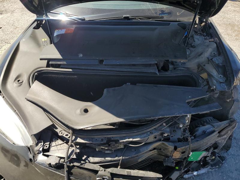 53281906 :رقم المزاد ، 5YJSA1E27JF280959 vin ، 2018 Tesla Model S مزاد بيع