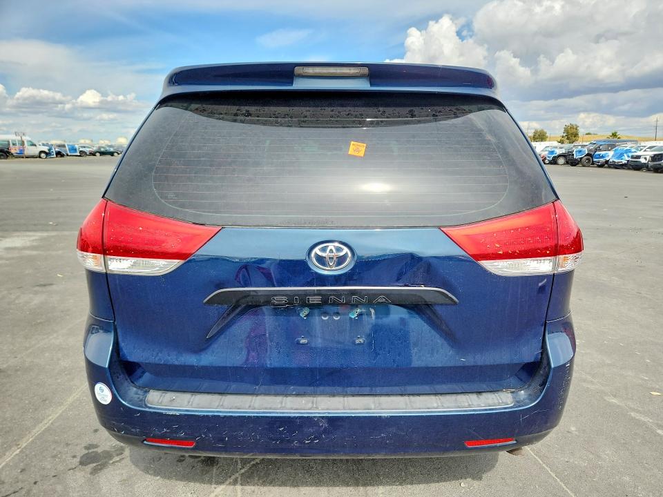 Продаж на аукціоні авто 2012 Toyota Sienna, vin: 5TDZK3DC0CS200563, номер лоту: 55040886
