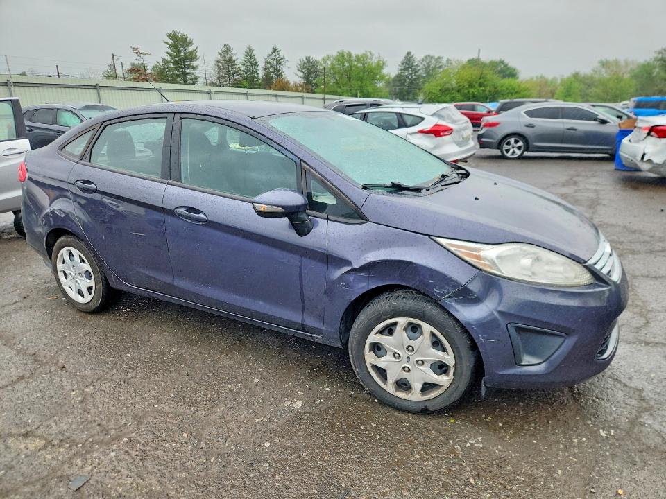 2013 Ford Fiesta მანქანა იყიდება აუქციონზე, vin: 3FADP4BJXDM152550, აუქციონის ნომერი: 52590526