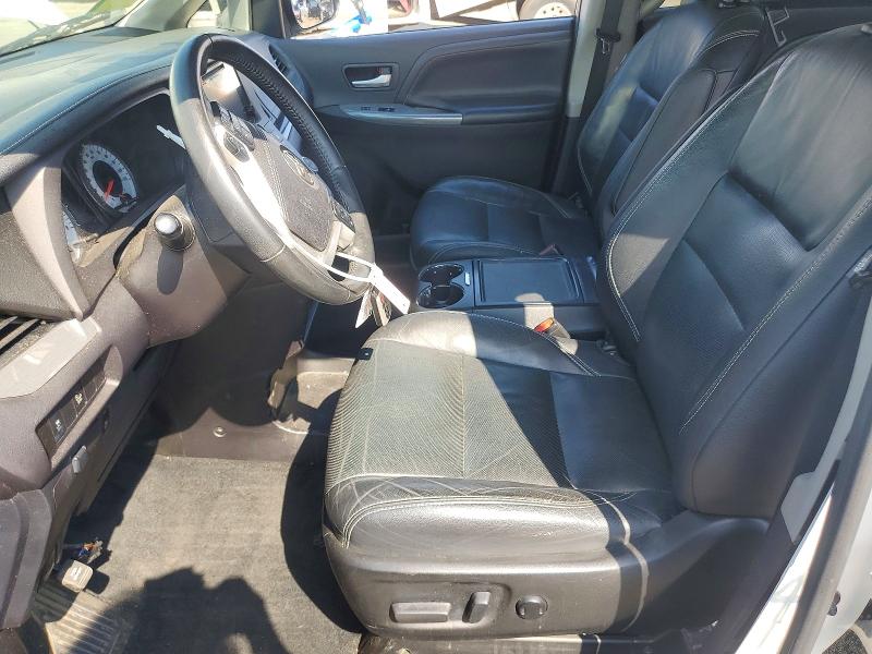 53122086 :رقم المزاد ، 5TDXZ3DC4HS818592 vin ، 2017 Toyota Sienna مزاد بيع