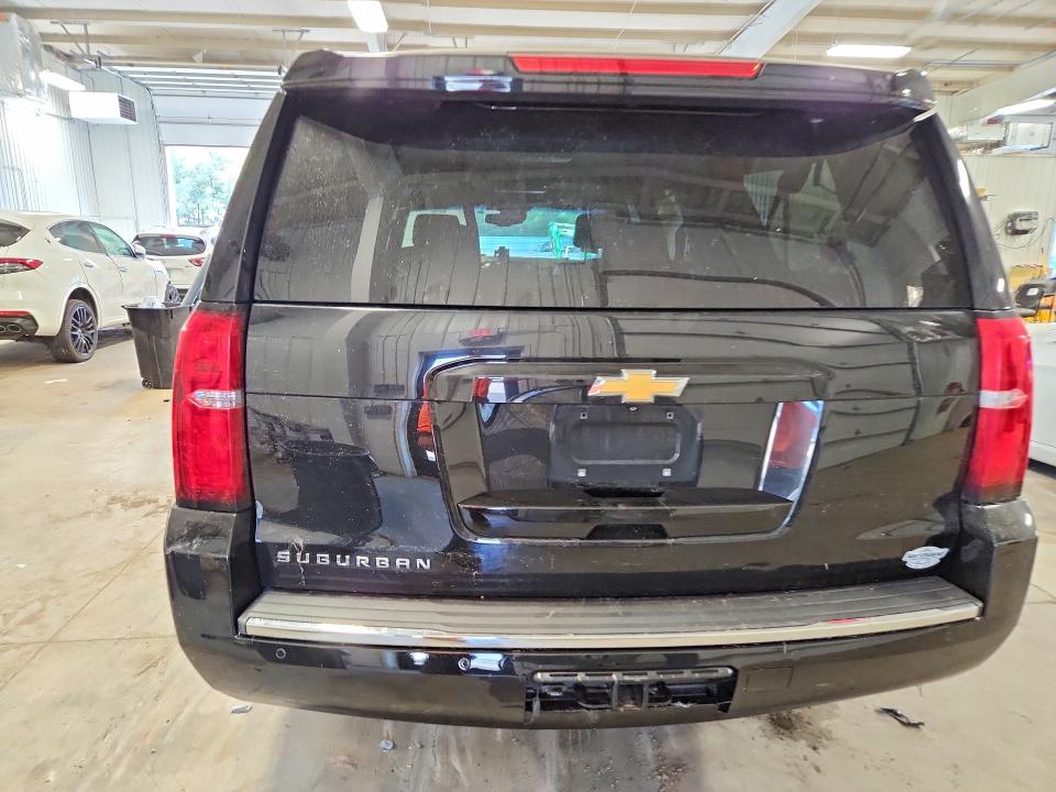 Продажа на аукционе авто 2015 Chevrolet Suburban, vin: 1GNSKKKC3FR738697, номер лота: 55096256