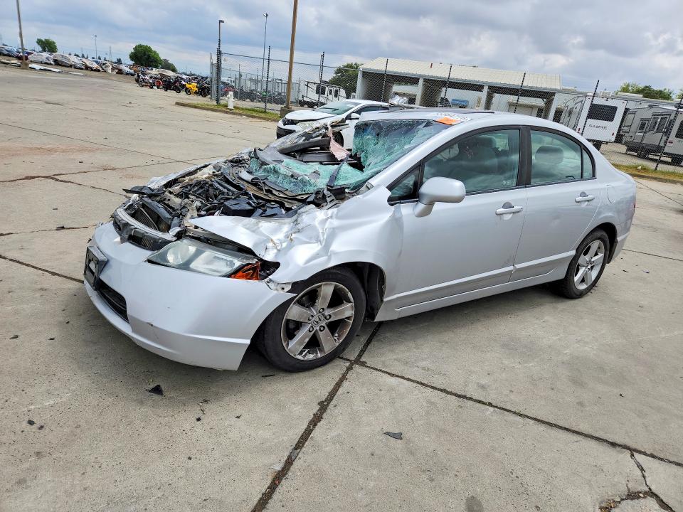 55564776 :رقم المزاد ، 1HGFA168X8L018527 vin ، 2008 Honda Civic مزاد بيع