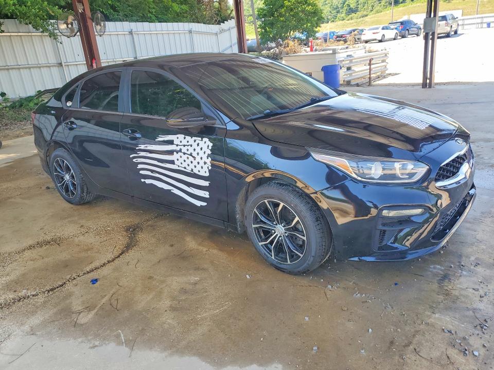 2020 Kia Forte მანქანა იყიდება აუქციონზე, vin: 3KPF24AD2LE188013, აუქციონის ნომერი: 52971036