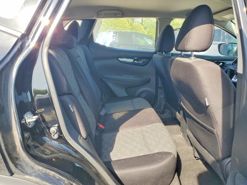 54130836 :رقم المزاد ، JN1BJ1CWXLW645979 vin ، 2020 Nissan Rogue Sport مزاد بيع