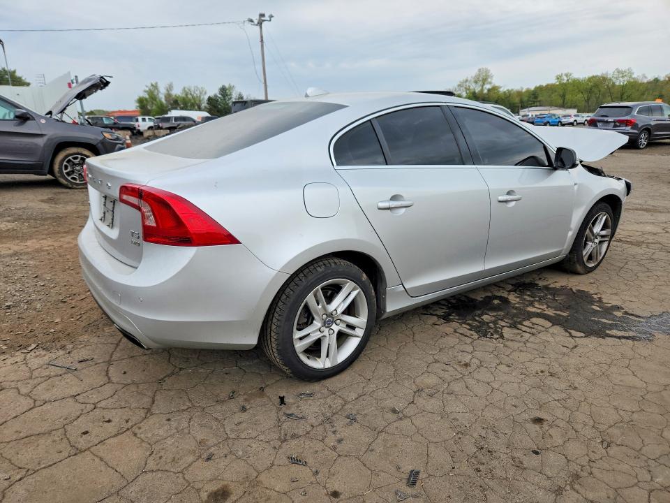 Продаж на аукціоні авто 2015 Volvo S60, vin: YV1612TK5F2362591, номер лоту: 52444026