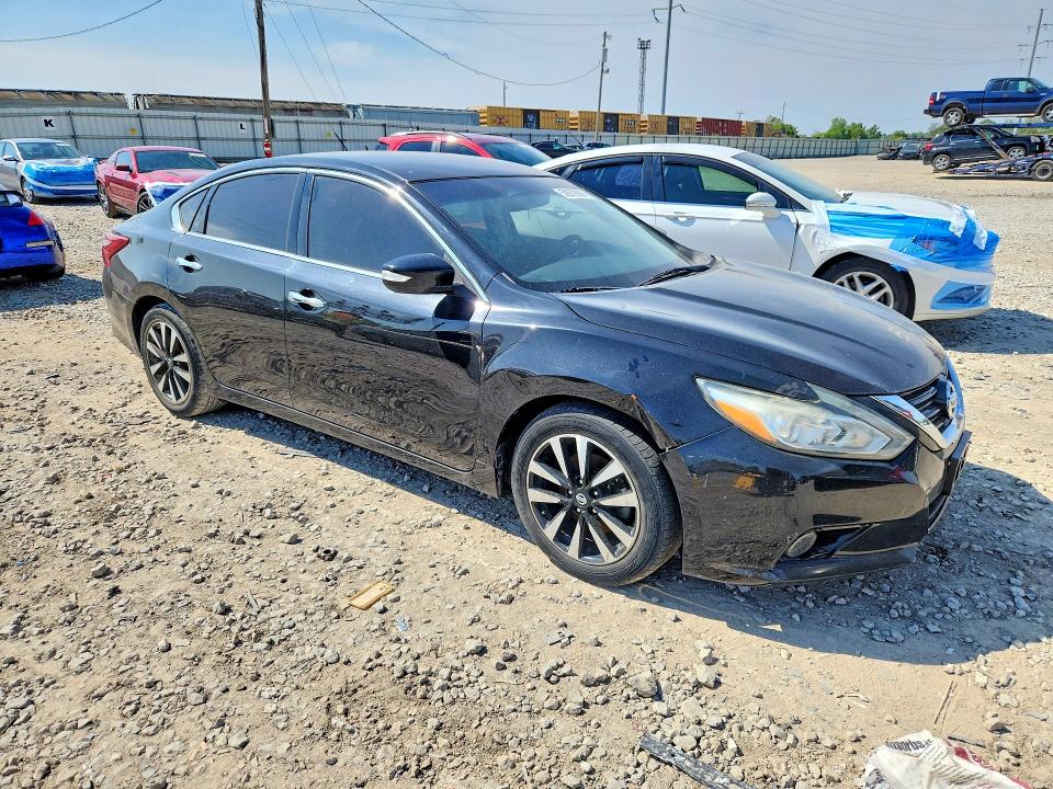 52972096 :رقم المزاد ، 1N4AL3AP9JC170162 vin ، 2018 Nissan Altima مزاد بيع