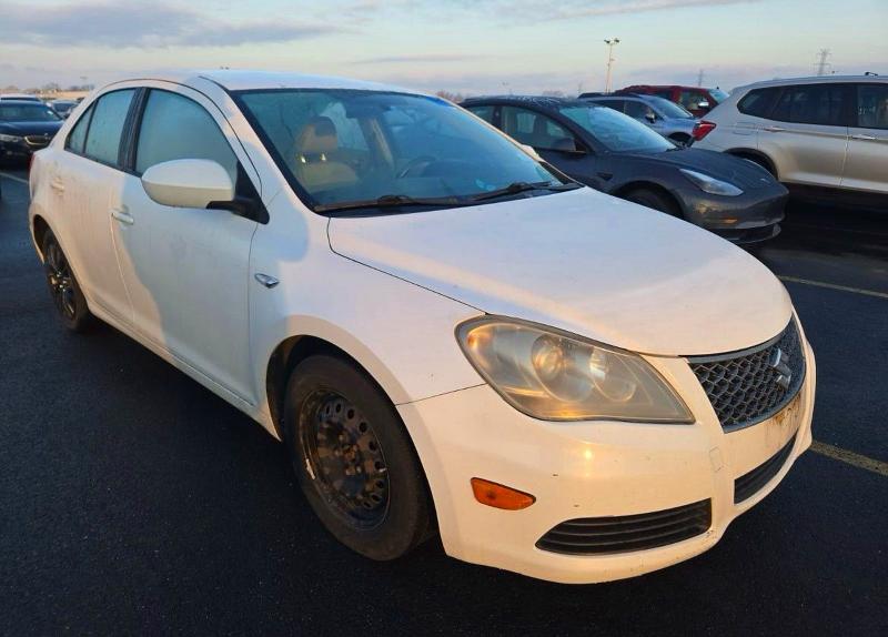 52953296 :رقم المزاد ، JS2RF9A17B6110051 vin ، 2011 Suzuki Kizashi مزاد بيع